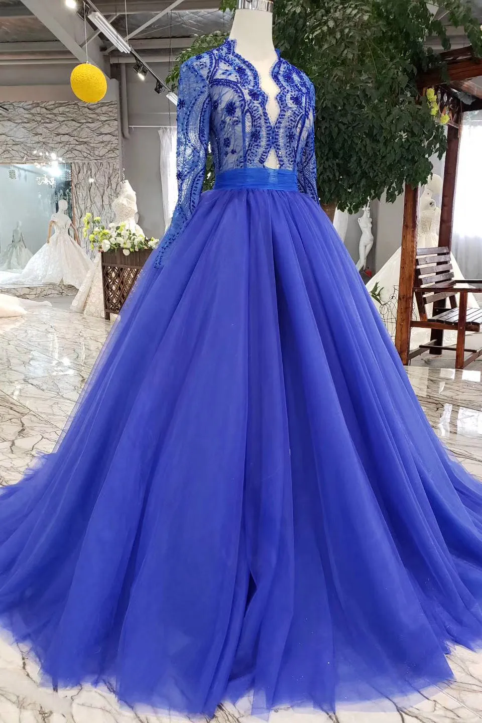 Blue Long Sleeves V Neck Tulle Prom Dresses with Beading