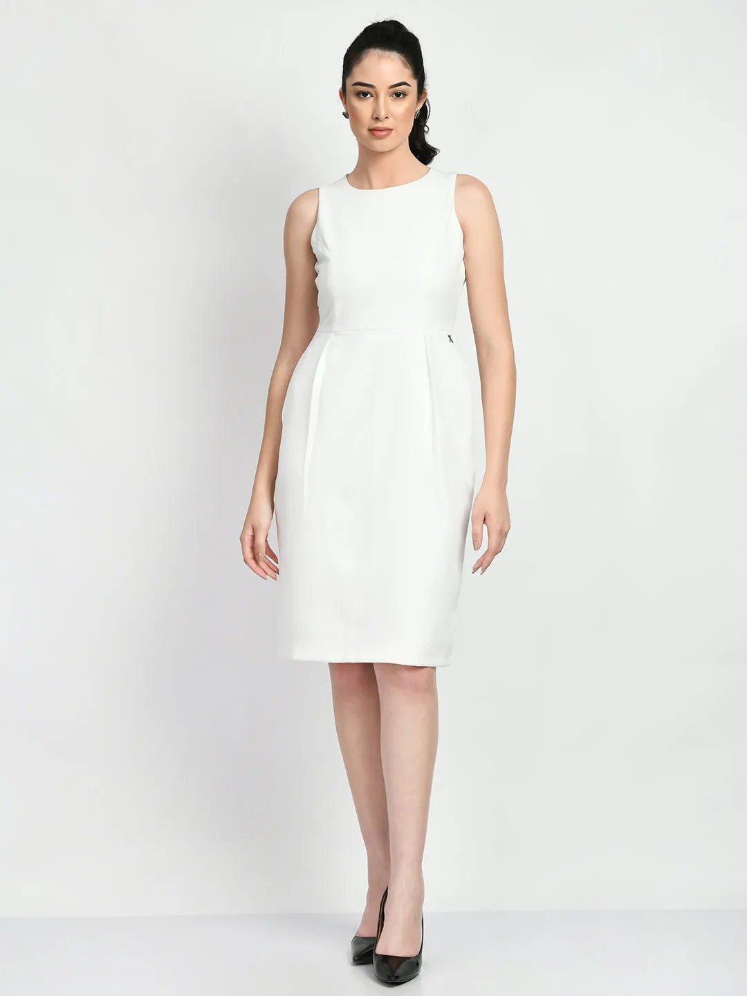 Exude Courage Sleeveless Sheath Dress (White)