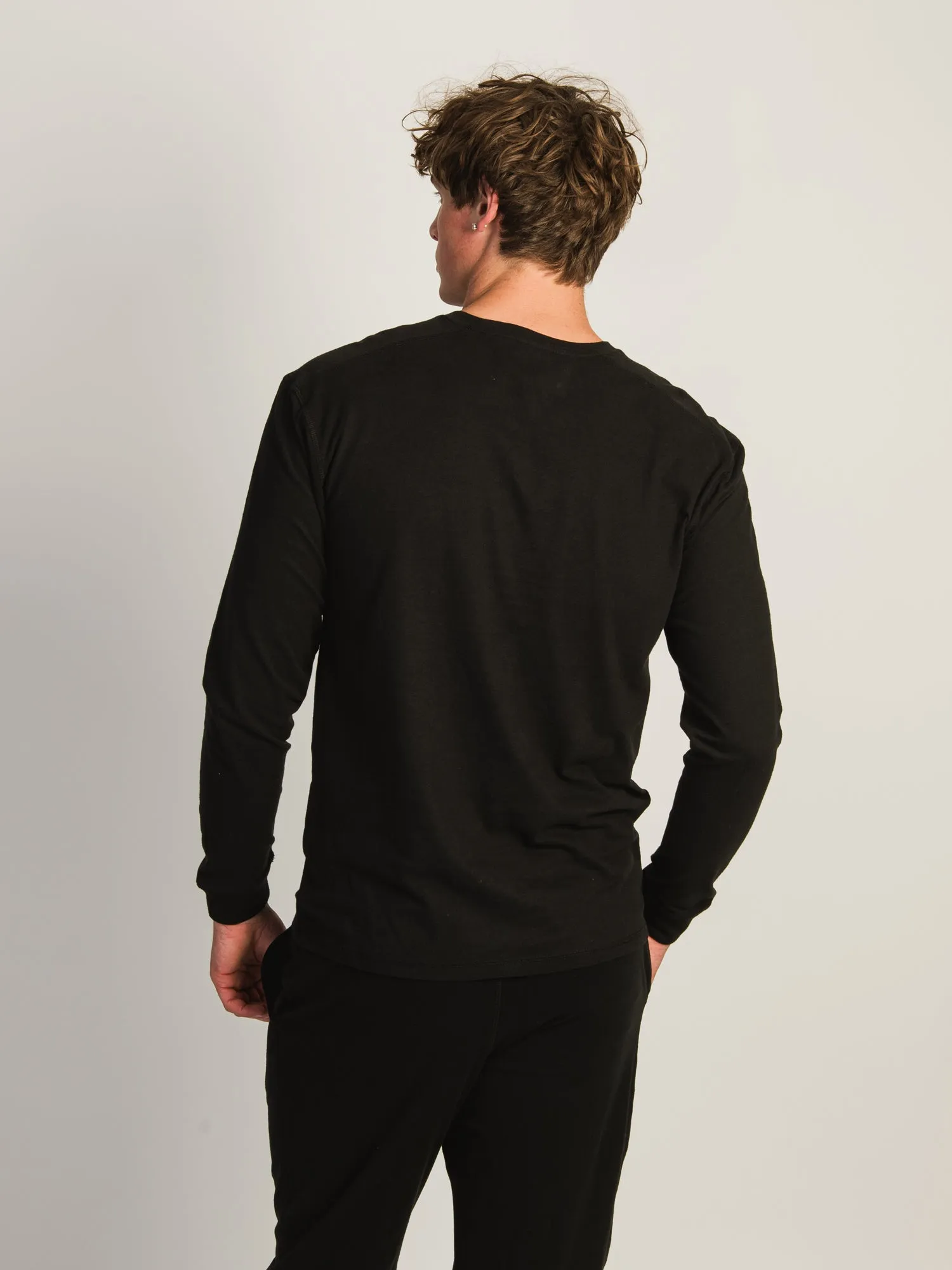 KOLBY SUEDED HENLEY - BLACK